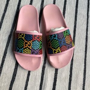 Womens gucci slides